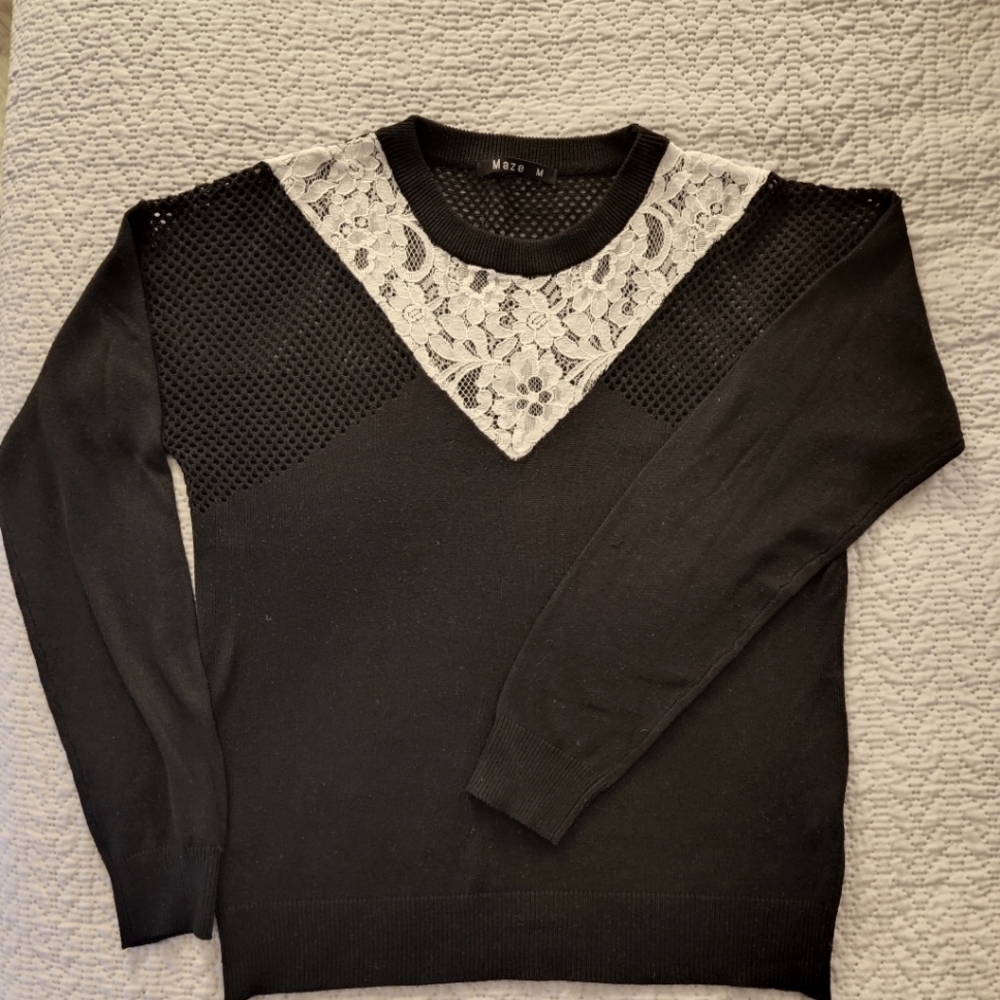 Women's sweater